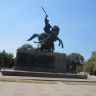 Памятник Первконникам на площади Советов